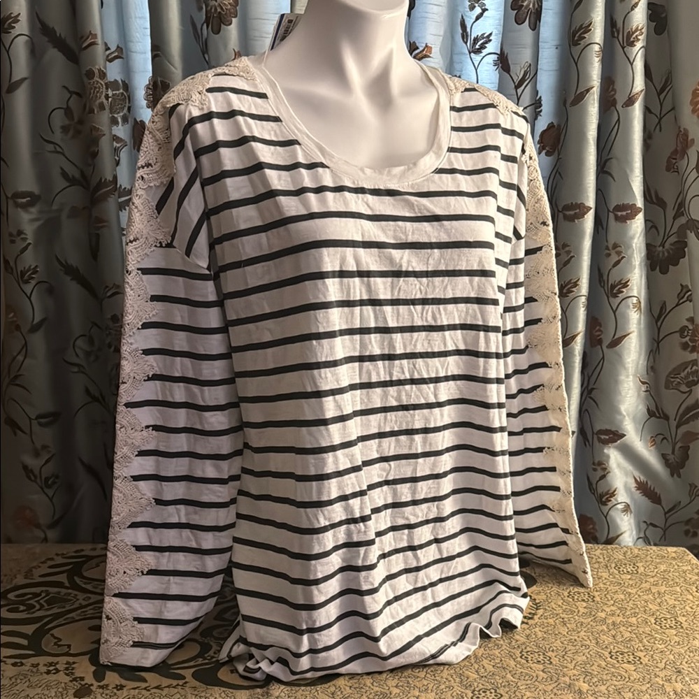 Style & Co. Cream 3/4 Sleeve Boxy T-Shirt
